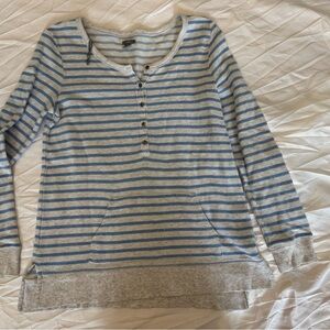 Aerie Blue and Cream Knit Sweater with front pocket oversized size medium